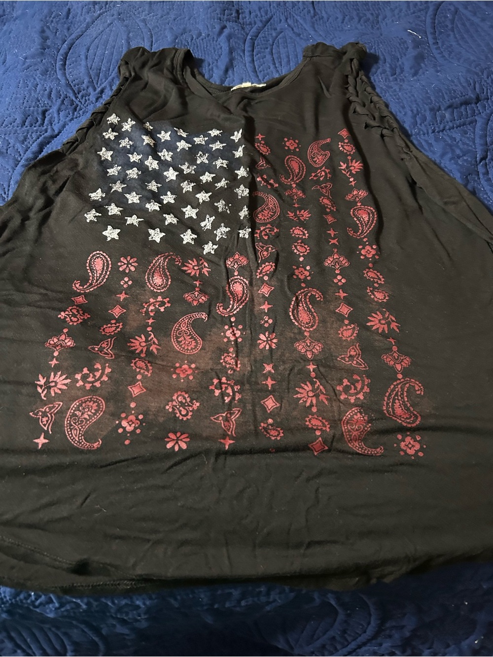 Black Sleeveless Paisley Flag Tank Top - Women